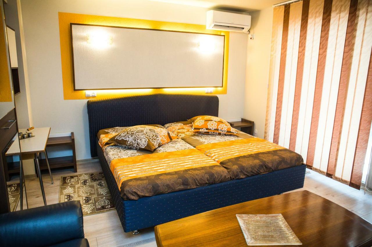 Apartament Calea Bucuresti Piteşti Exteriör bild